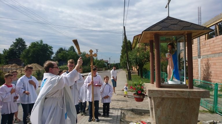 Poświęcenie odnowionej kapliczki w Przyłęku – 6.08.2017