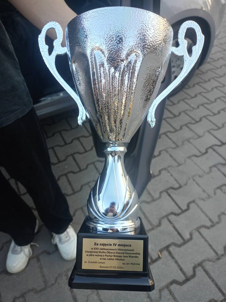 GRATULUJEMY!!! – XXX Jubileuszowe Mistrzostwa Liturgicznej Służby Ołtarza Diecezji Rzeszowskiej w piłce nożnej. Nasi chłopcy w kategorii – „lektor młodszy” zajęli 4 miejsce na 24 startujących drużyn!!!
